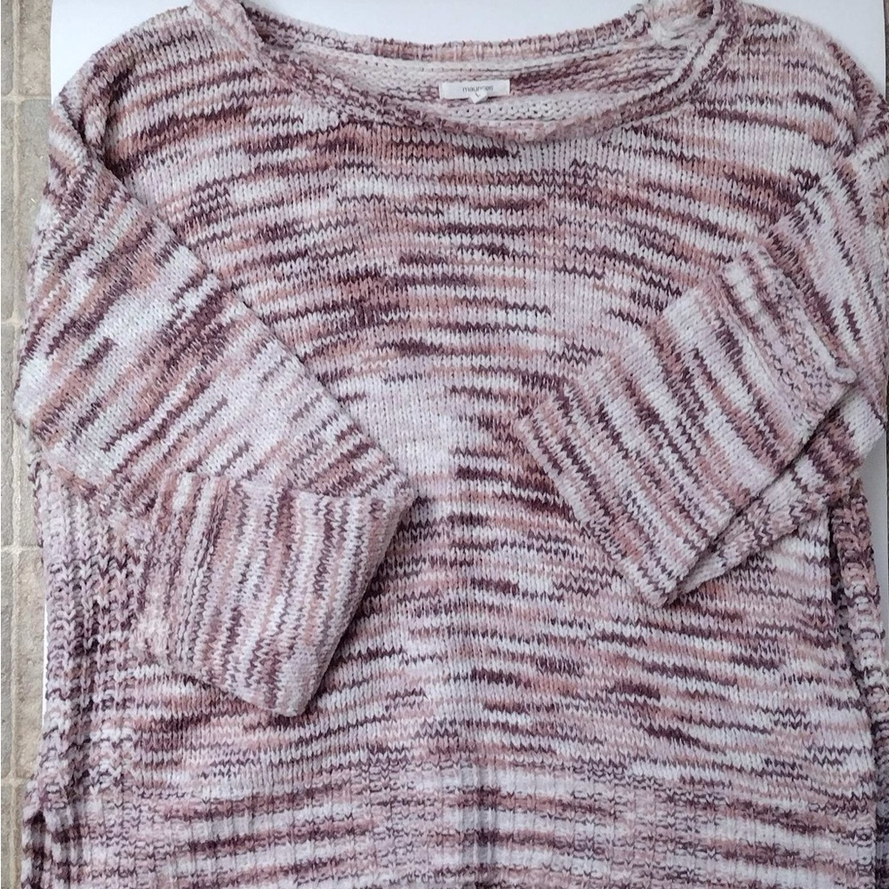 Maurice’s sweater size L
